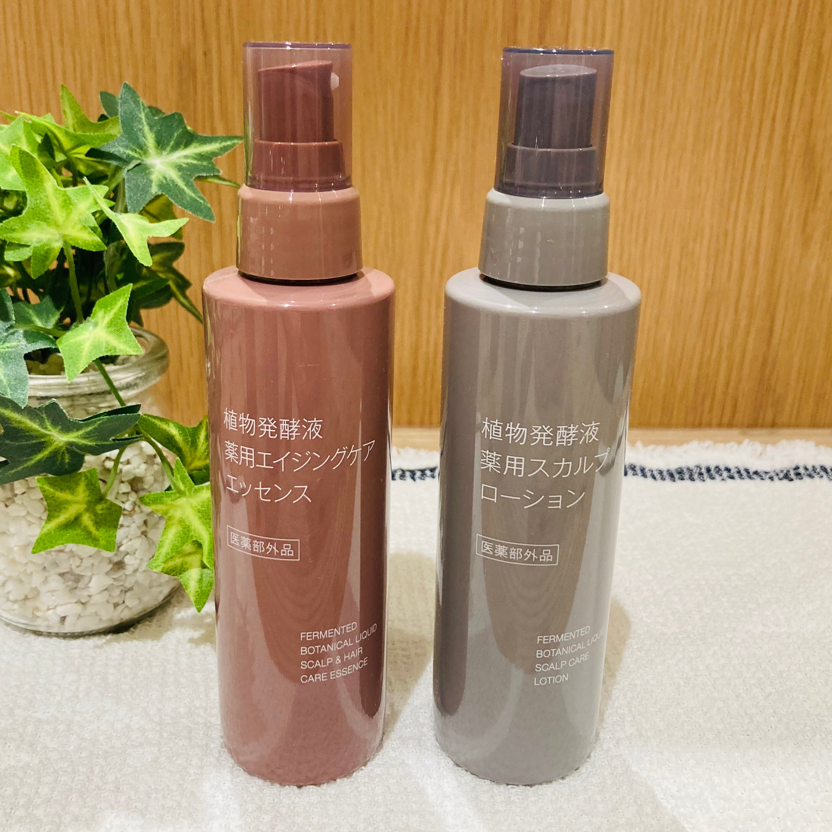 頭皮と髪のため天然由来成分*100%にこだわったスキンケア発想の薬用ヘアケアシリーズです。3種の発酵液と植物由来タンパクを配合で頭皮をケアし、髪のダメージを補修します。ツボクサエキスやカモミラエキスなど10種の植物由来うるおい成分を配合し、健やかで、すっきりとした地肌と髪に洗い上げます。3