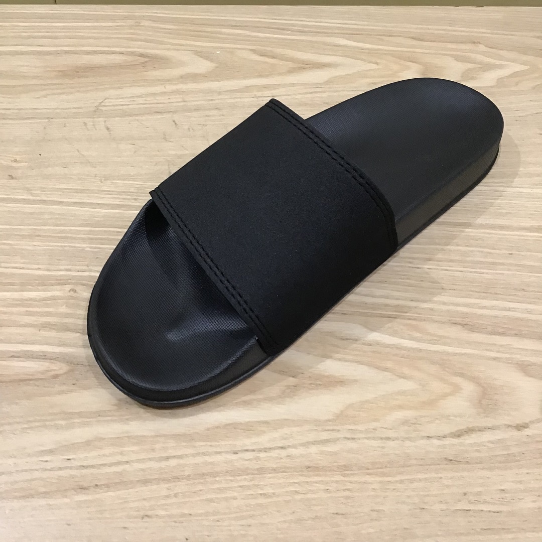 【テラスモール松戸】サンダルの単体画像