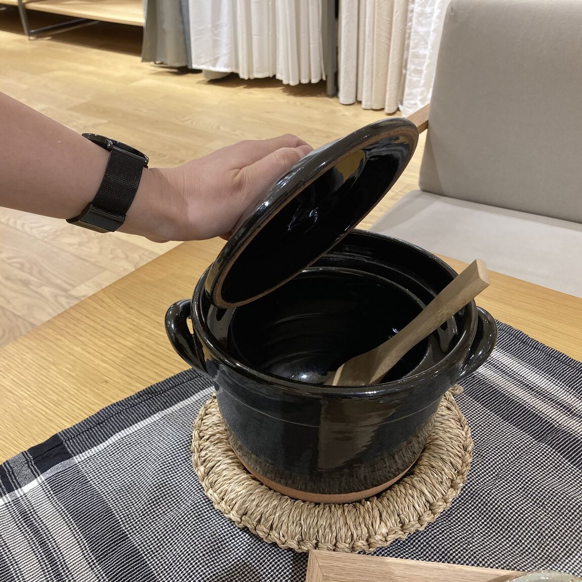 蓋を開けた写真