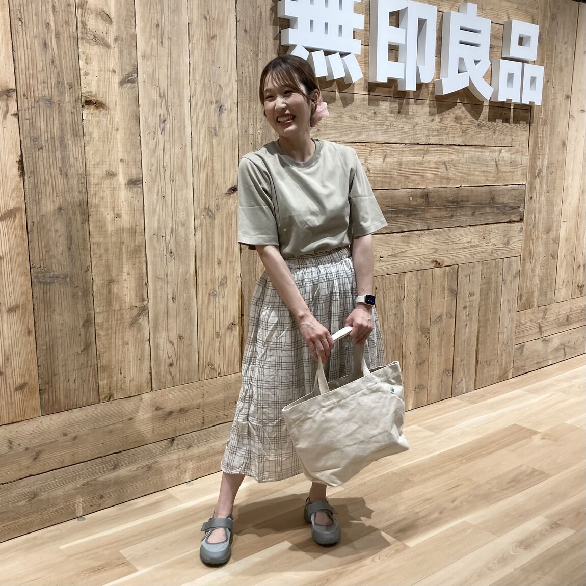 婦人スタッフコーデ