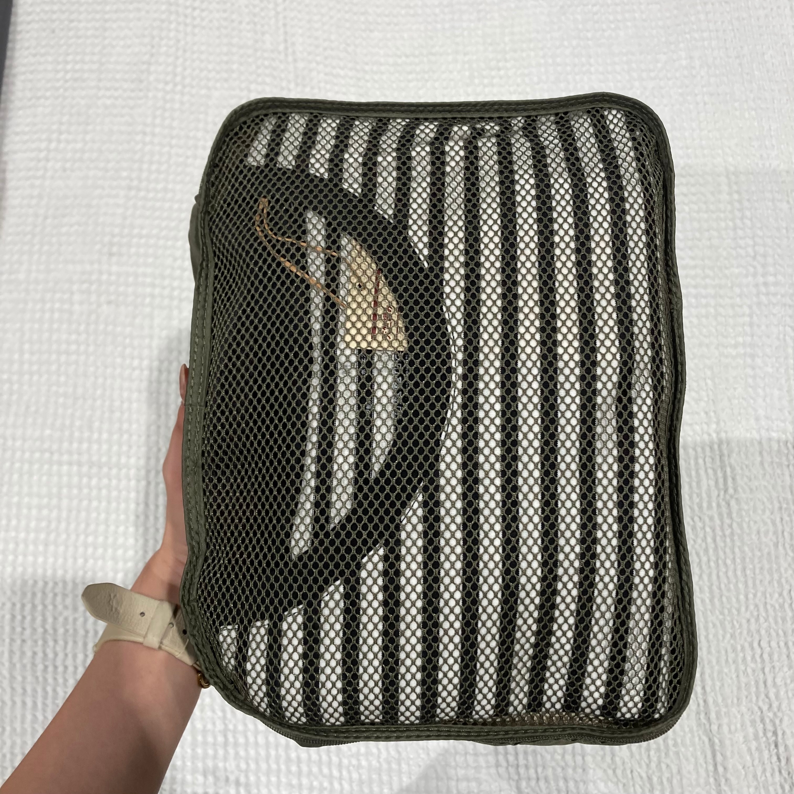 【アピタ各務原】【旅行】荷物をスッキリまとめて旅を心地よく。ポリエステル仕分けケース_FLNk0s