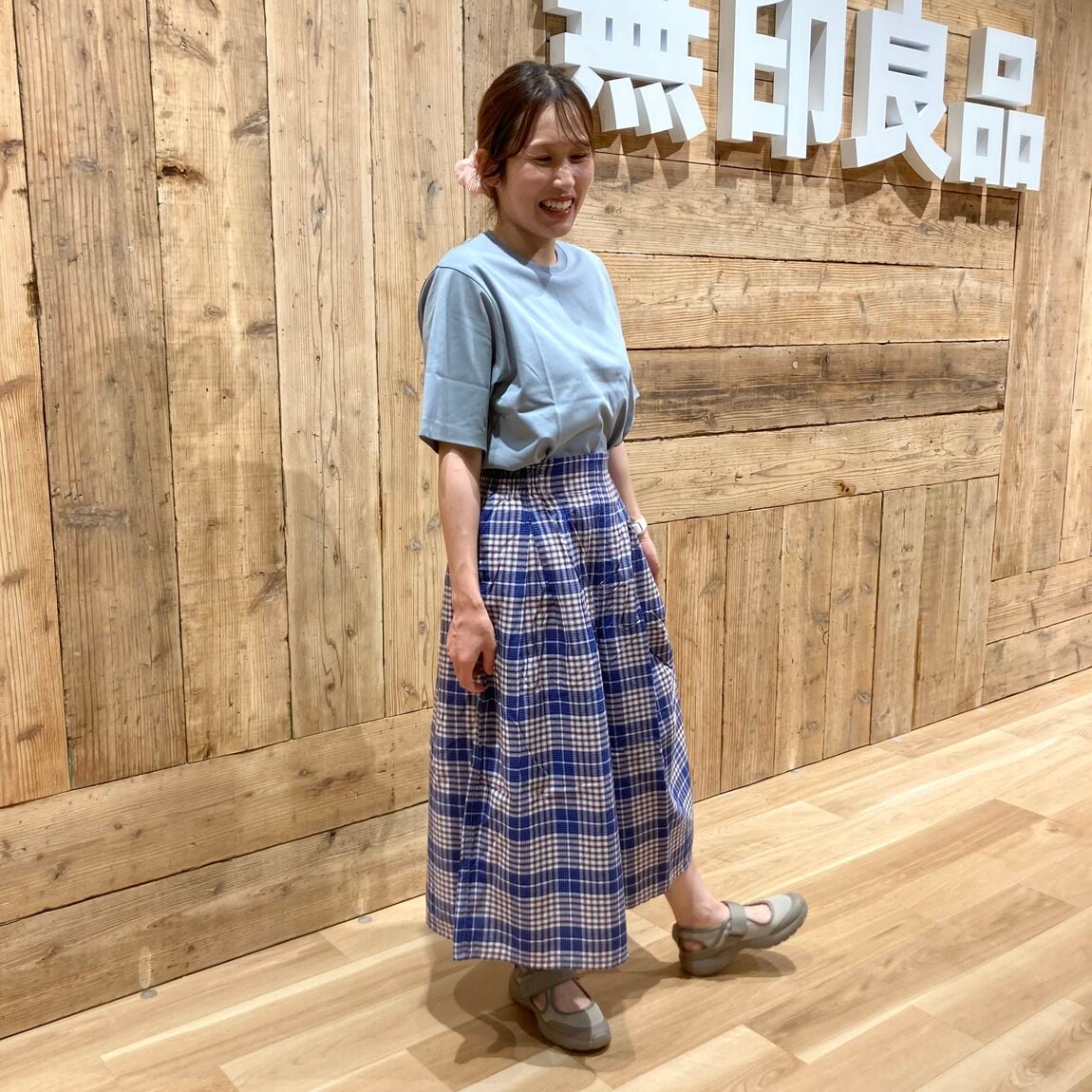 婦人スタッフコーデ