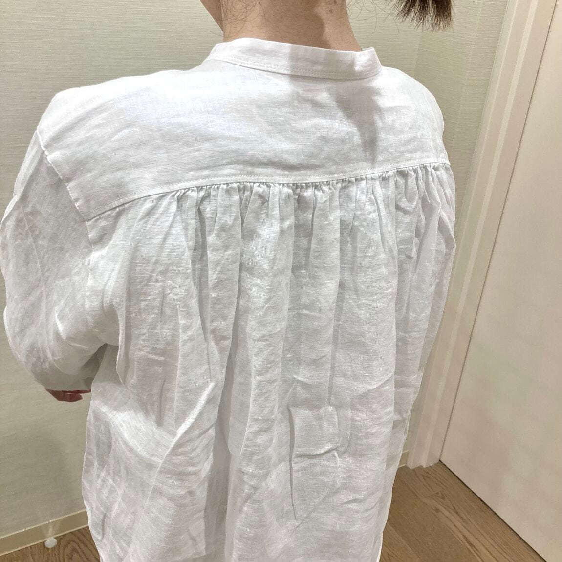 後ろ