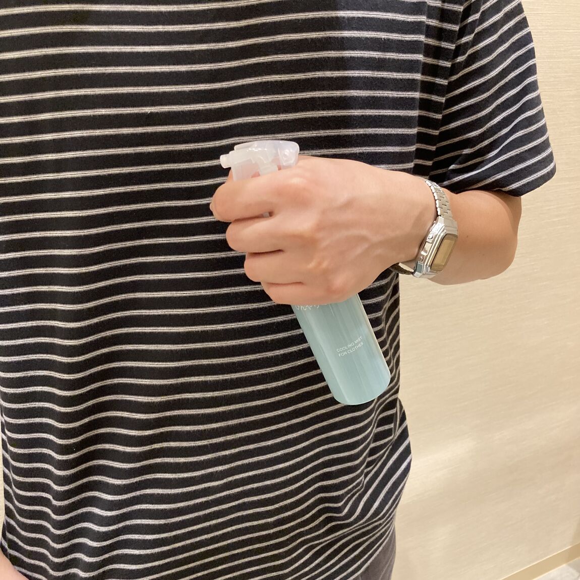 45725