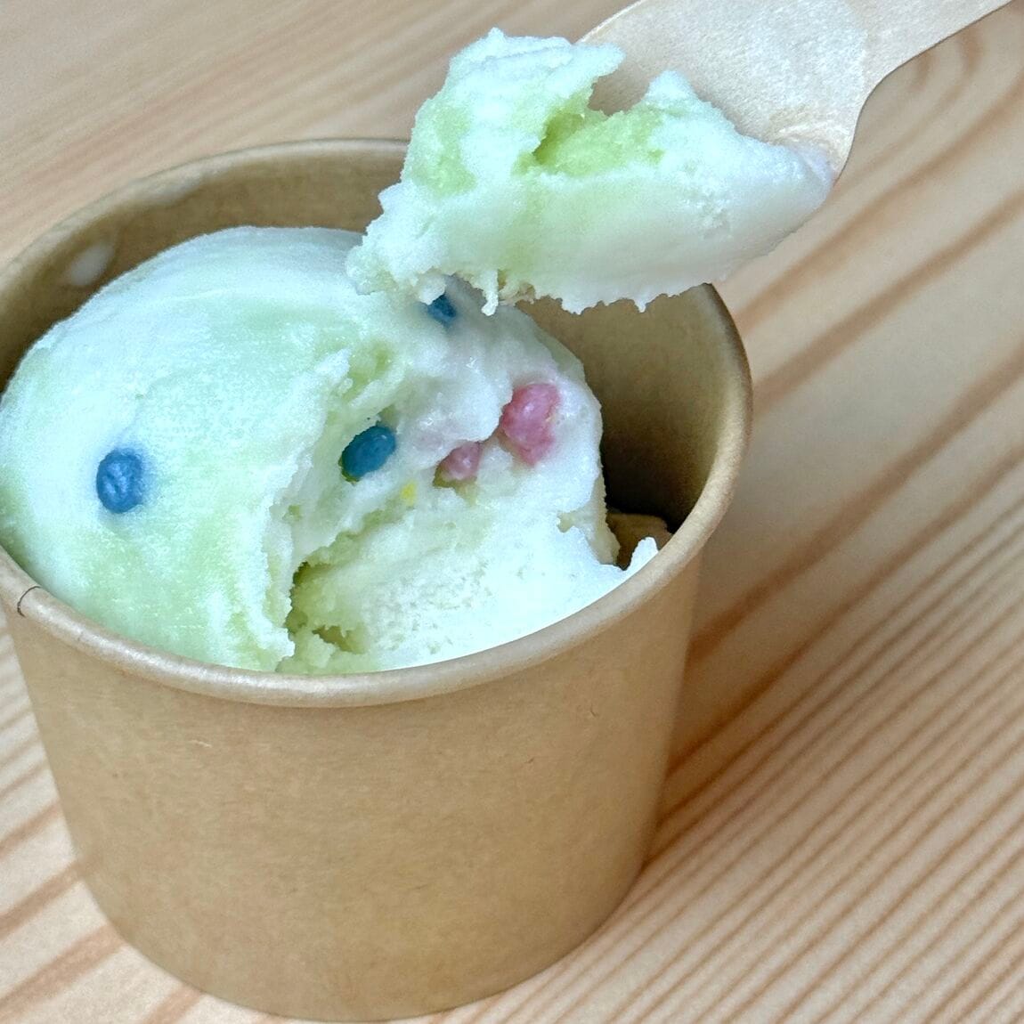 【イオンモール橿原】ひんやり、パチパチ｜本と喫茶_d6tm7T