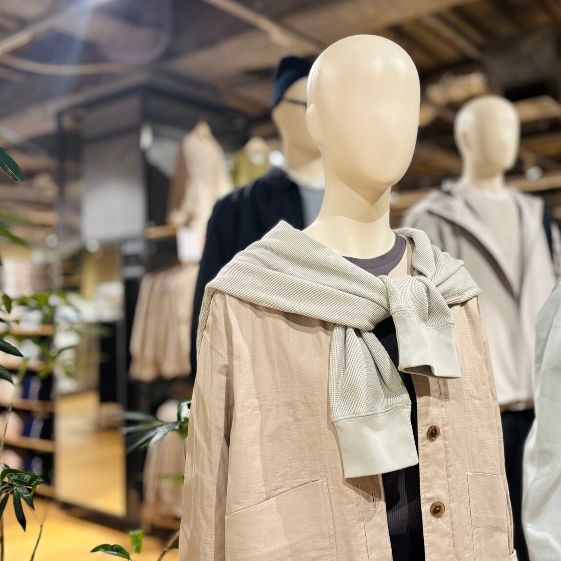 ワッフル編みカーディガン着用例2