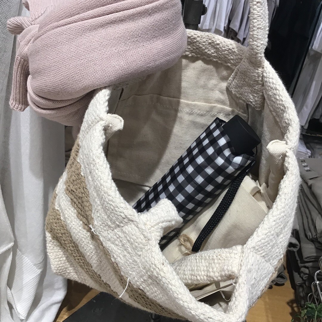 【難波】#16 傘を持って出かけよう。｜この夏の、くらしのコツ。