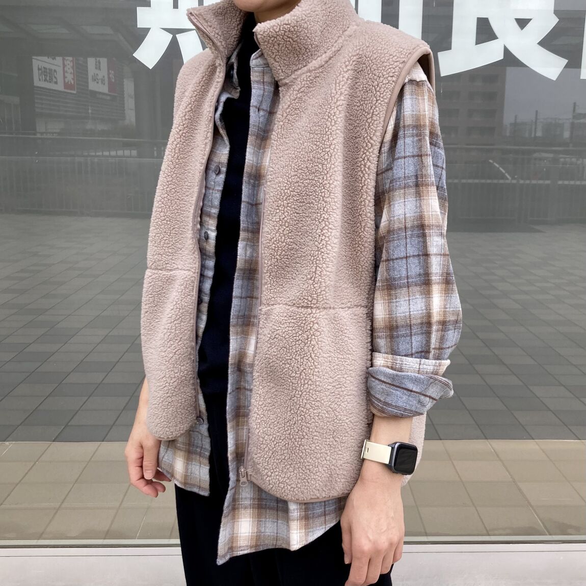 045530_20251025_01_03