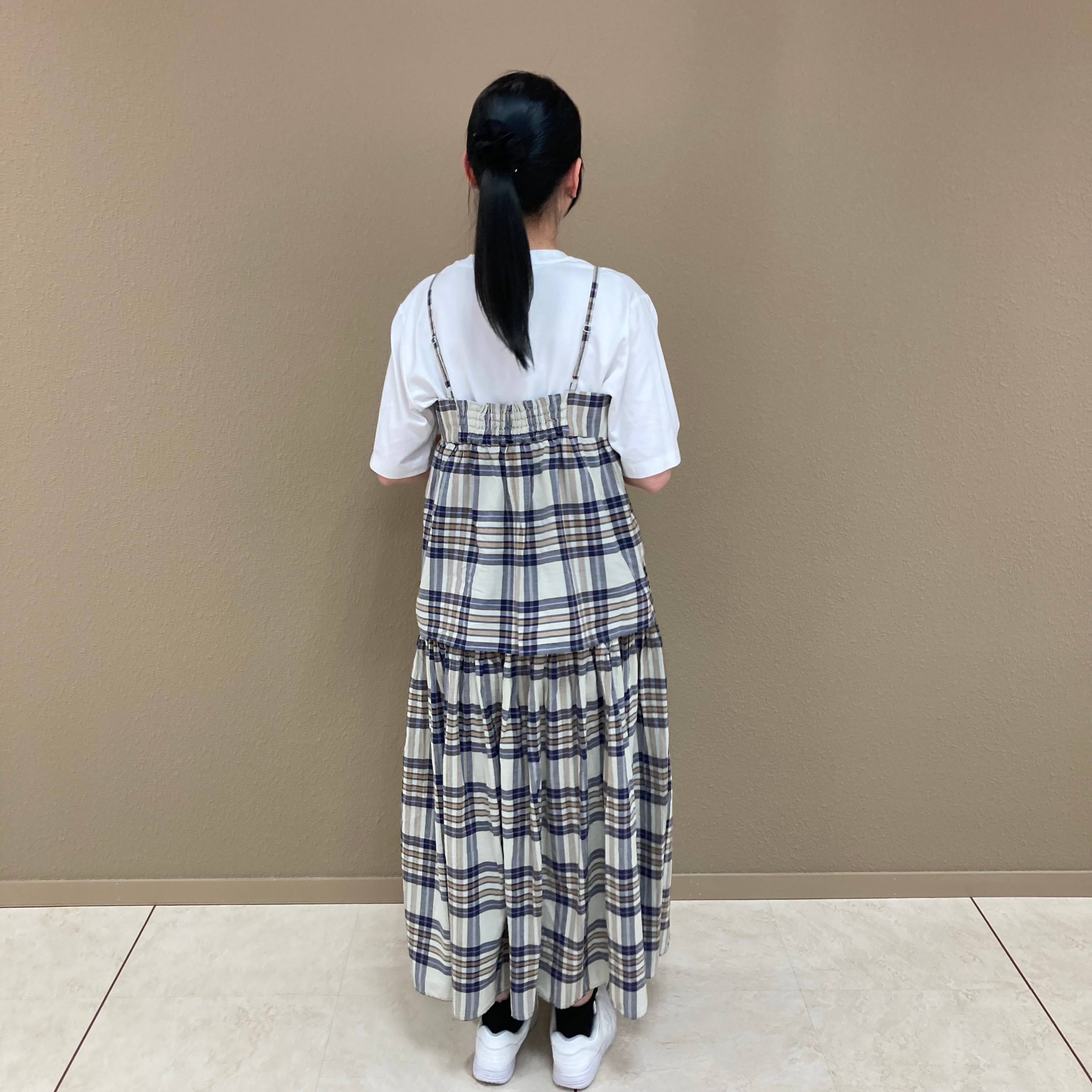 後ろ