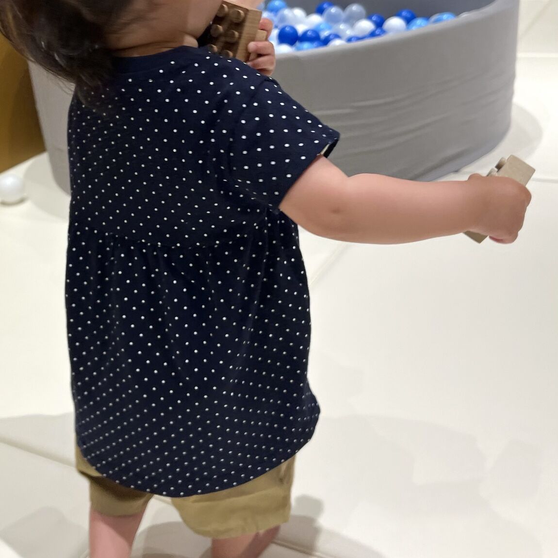 046885_250419_00_02