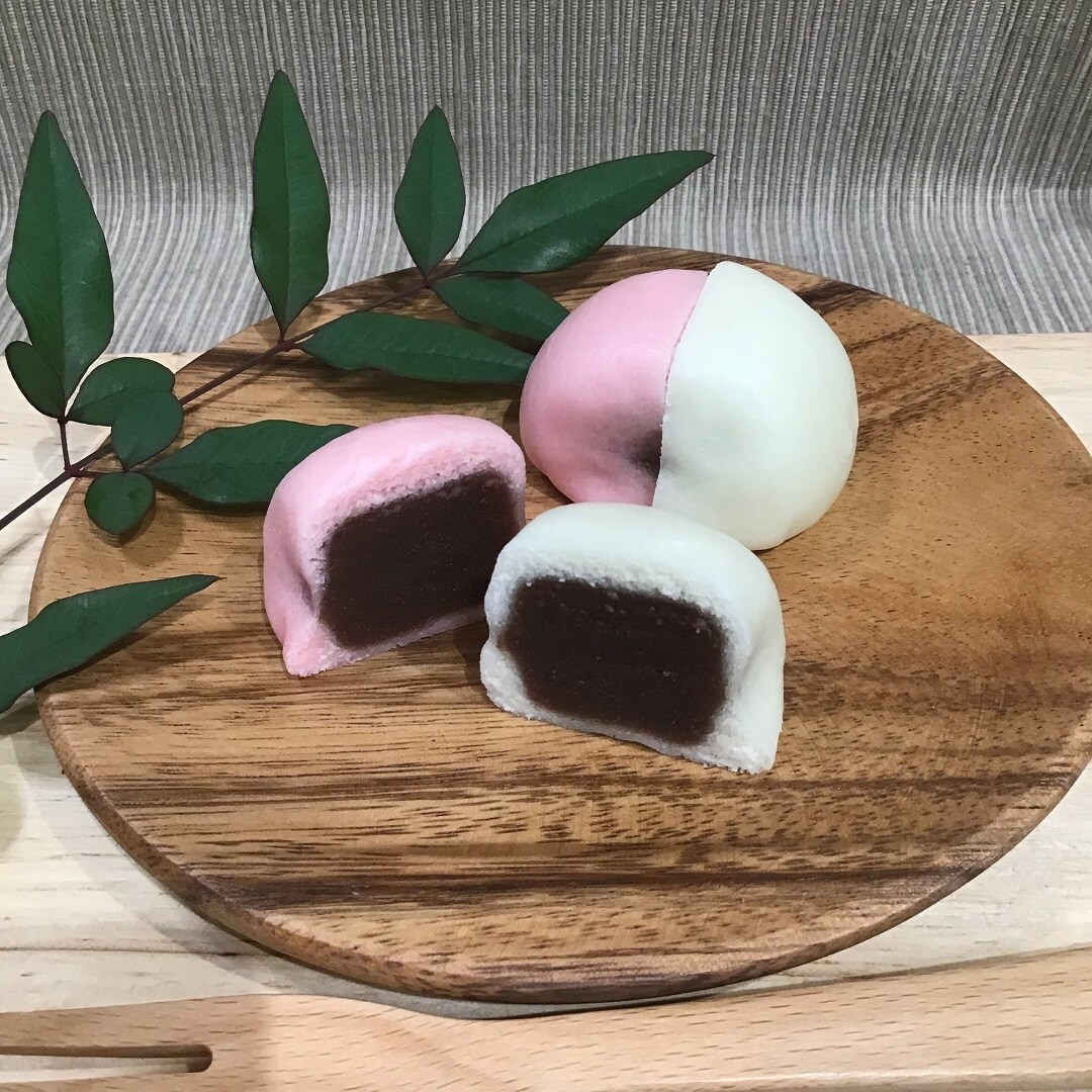紅白のお菓子で新年を迎えましょう！