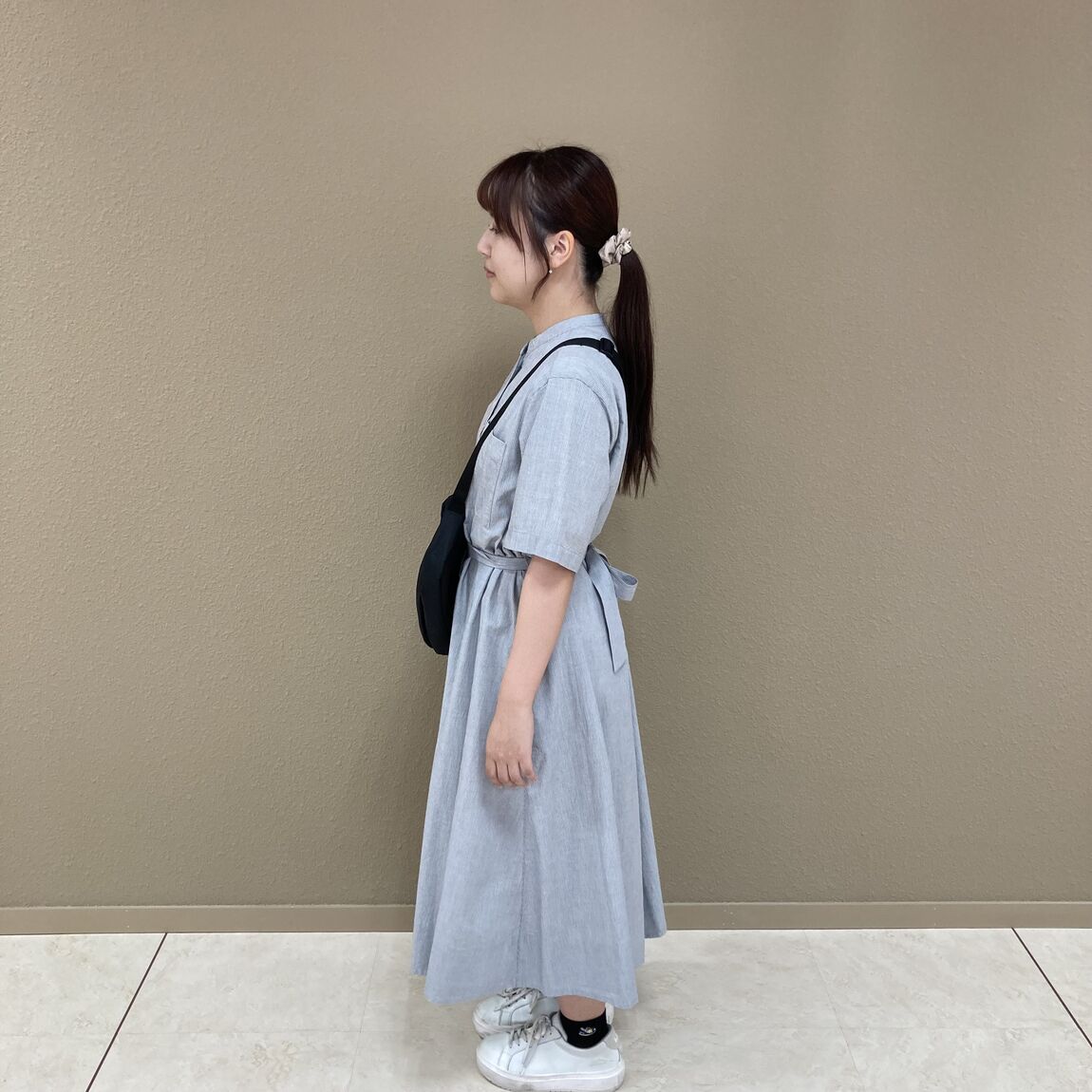 横