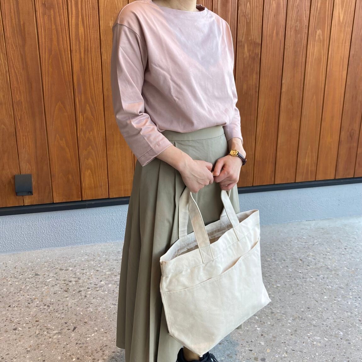 婦人全身画像_02