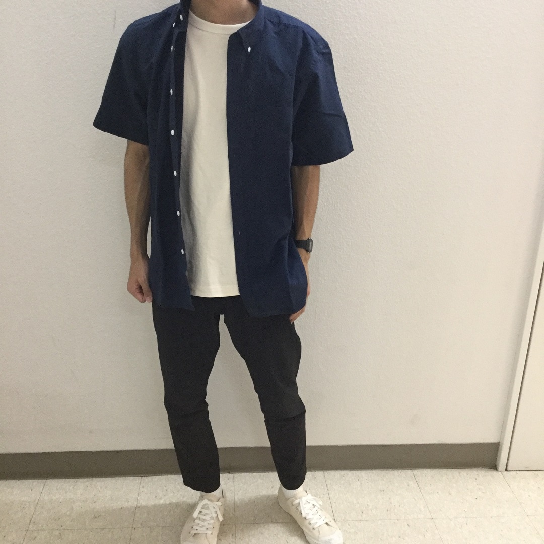 61693