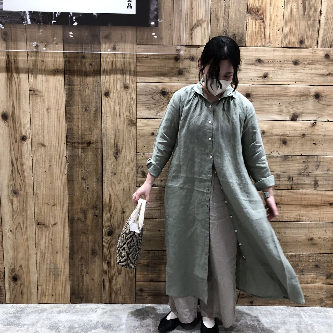 リネン長袖ワンピース　グリーン