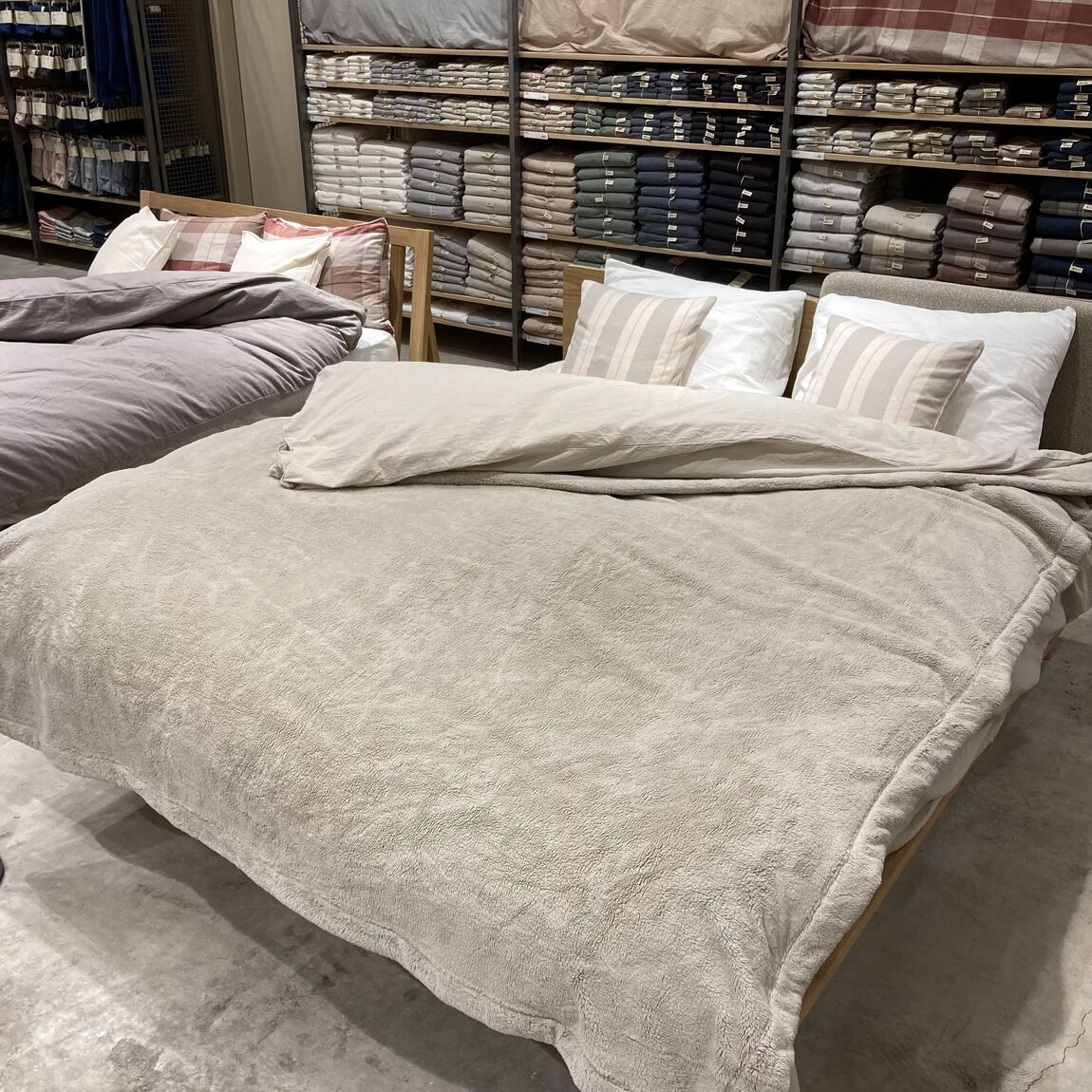 再生ポリエステルあたたかファイバー厚手毛布