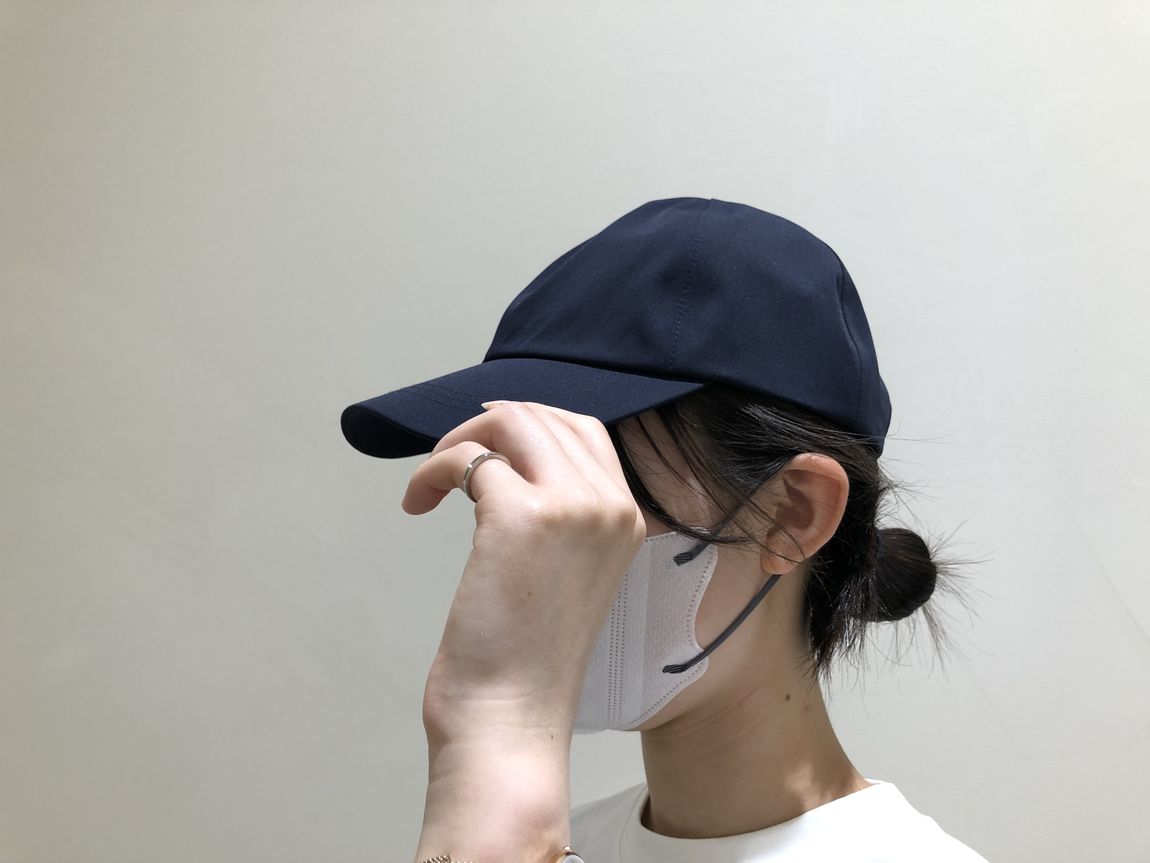 キャップ　アップ