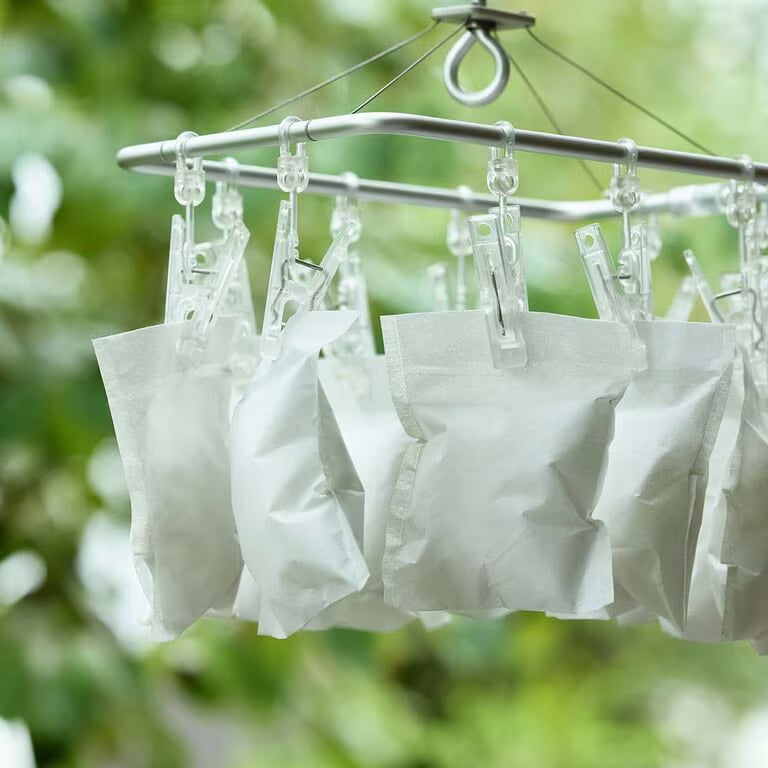 除湿剤　外干し