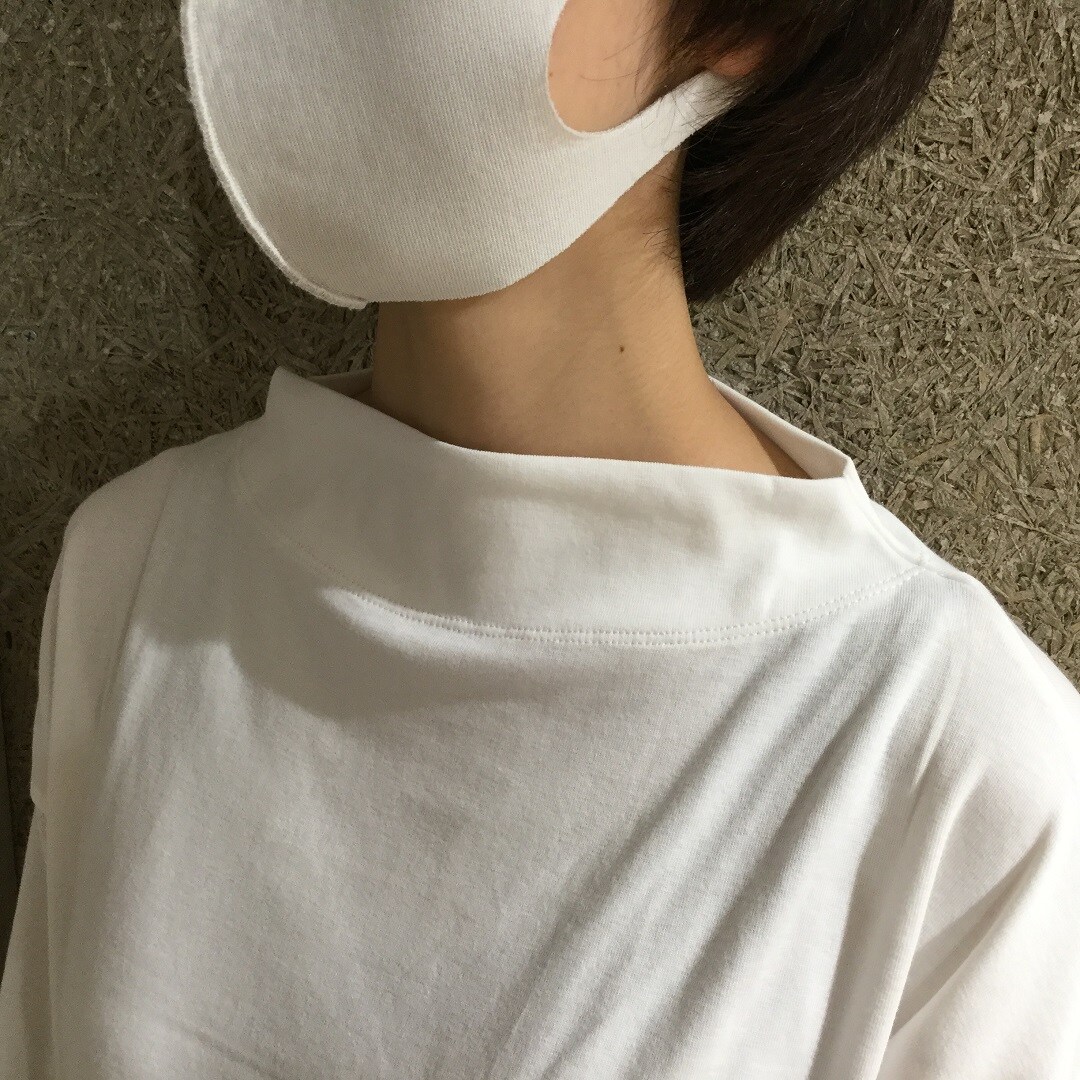 モックネック