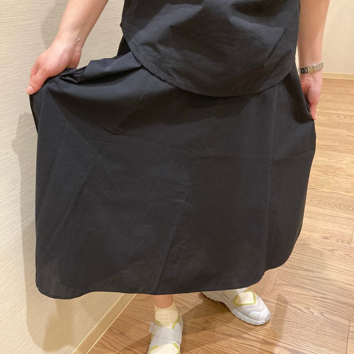黒いスカート