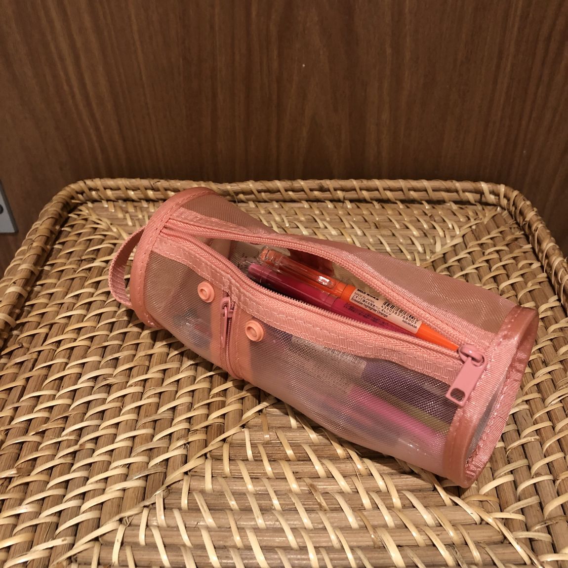 ピンク縦開き