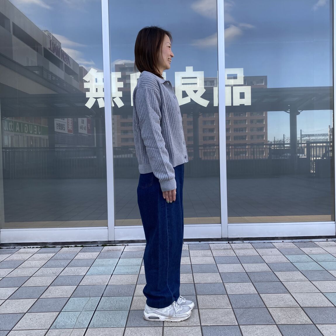 045530_202−0108_01_02