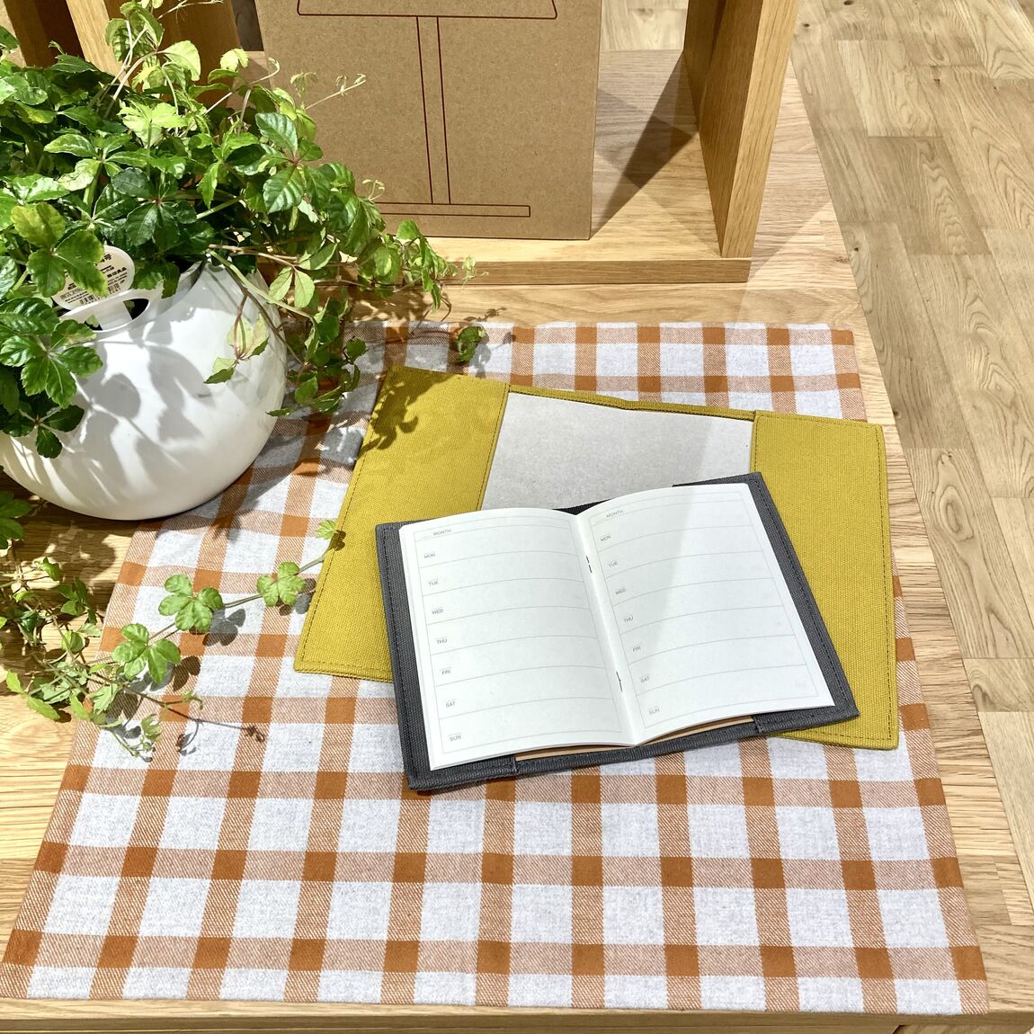 【つくばみらい】帆布で作ったケース_Ao5G7z