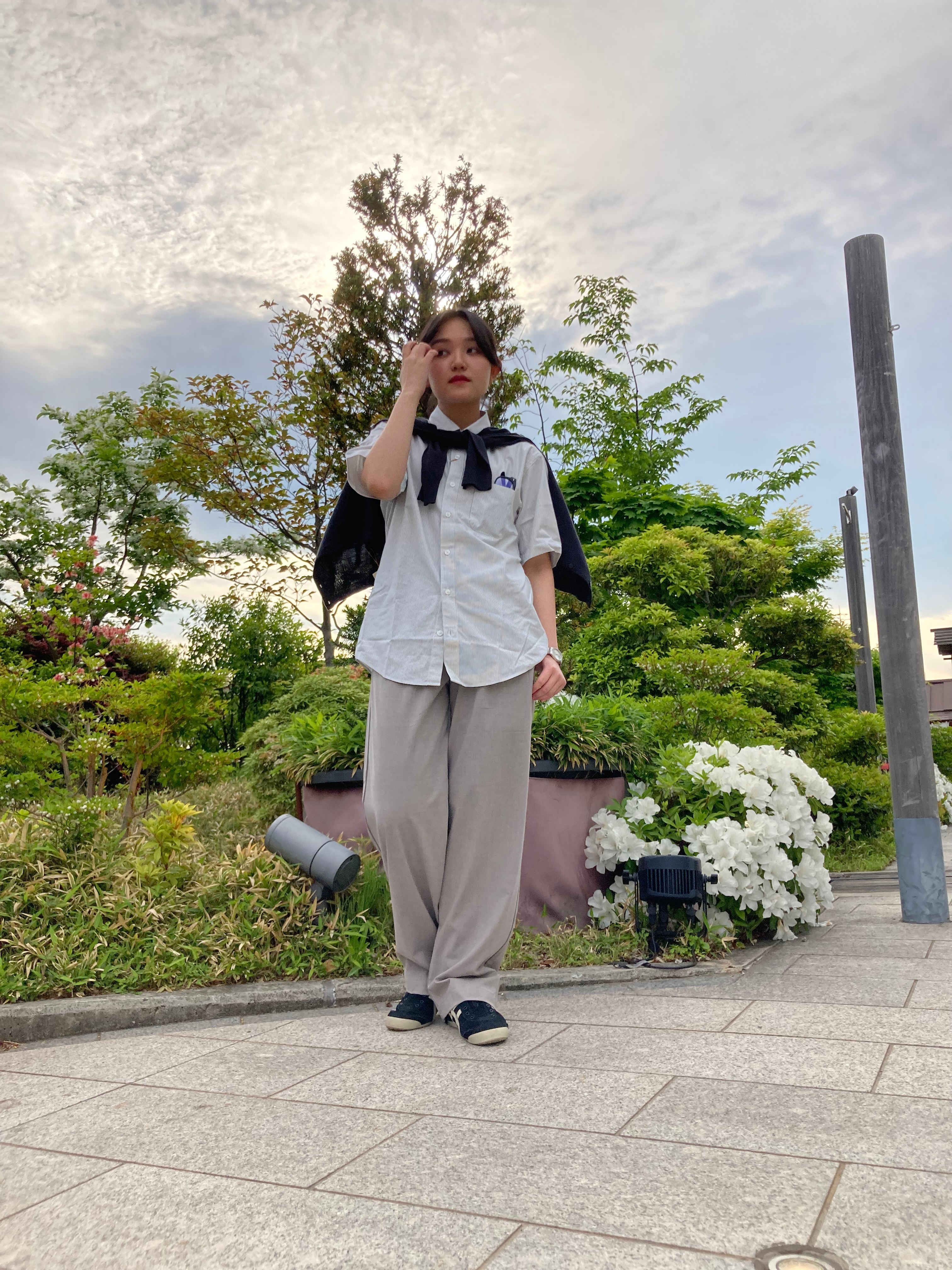 タックワイドパンツ