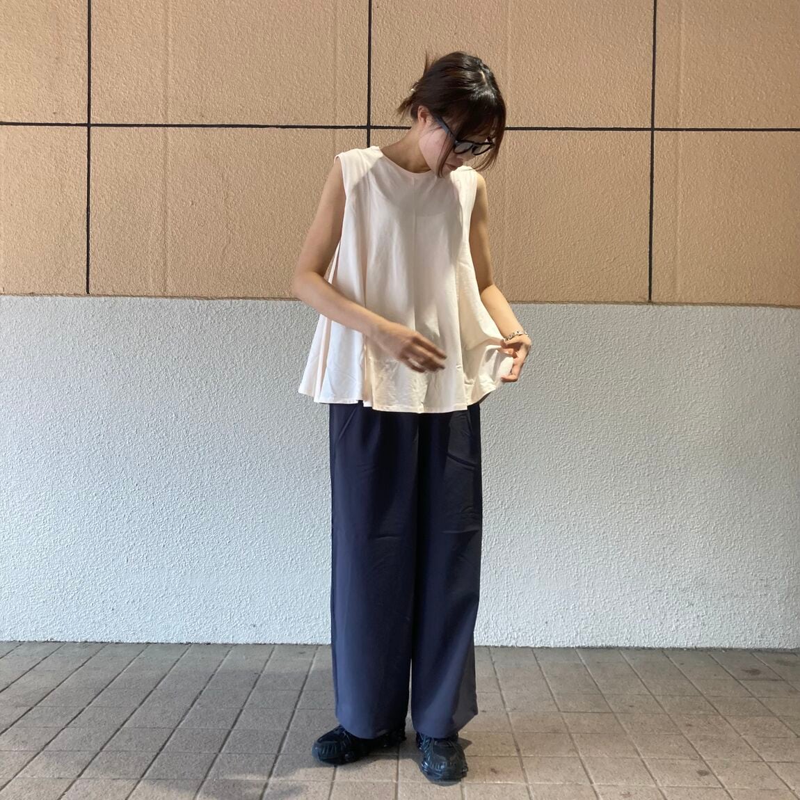 婦人強燃天竺編みスリーブレスプルオーバー