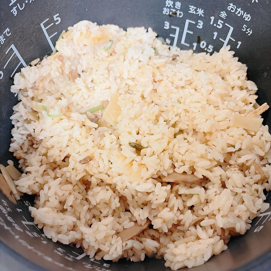 【無印良品500  レイリア春日原】食欲をそそる炊き込みごはん！_76bm7g