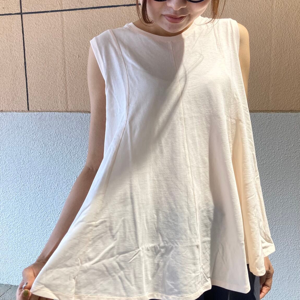 婦人強燃天竺編みスリーブレスプルオーバー