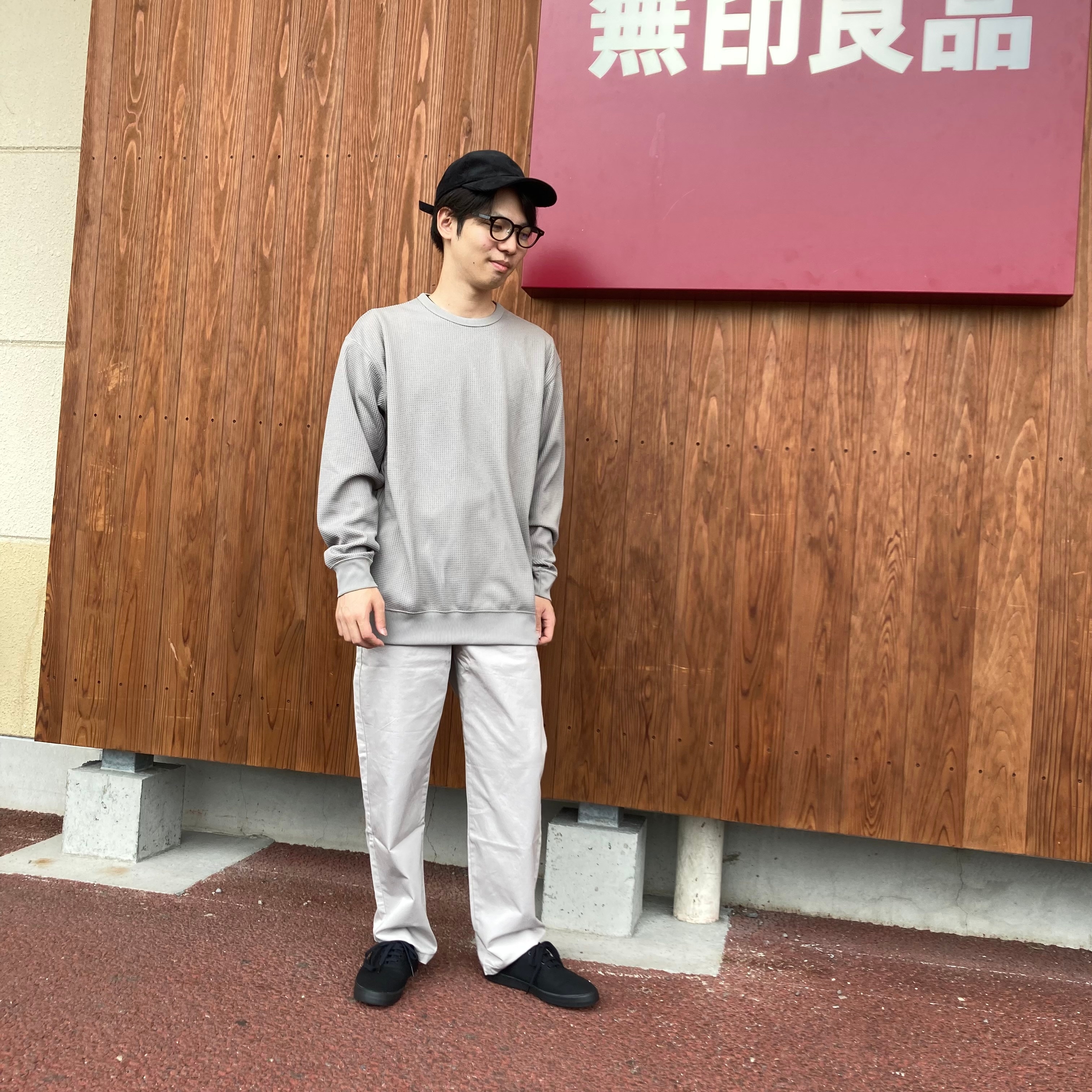 スタッフコーデ