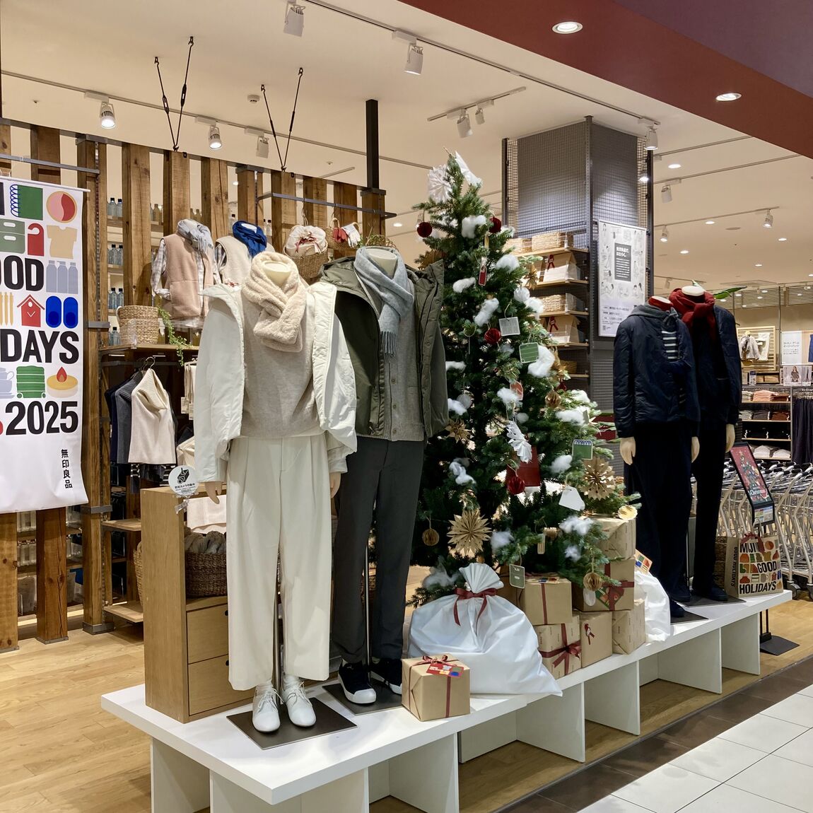 婦人スタッフスナップ