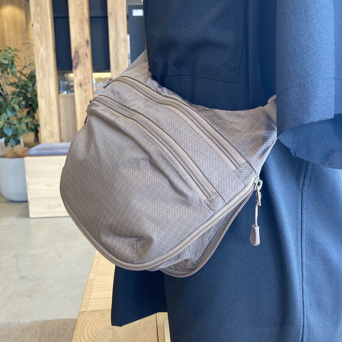 【仙台ハーベストビレッジ】　撥水リップストップ　ショルダーバッグ_feGX0H