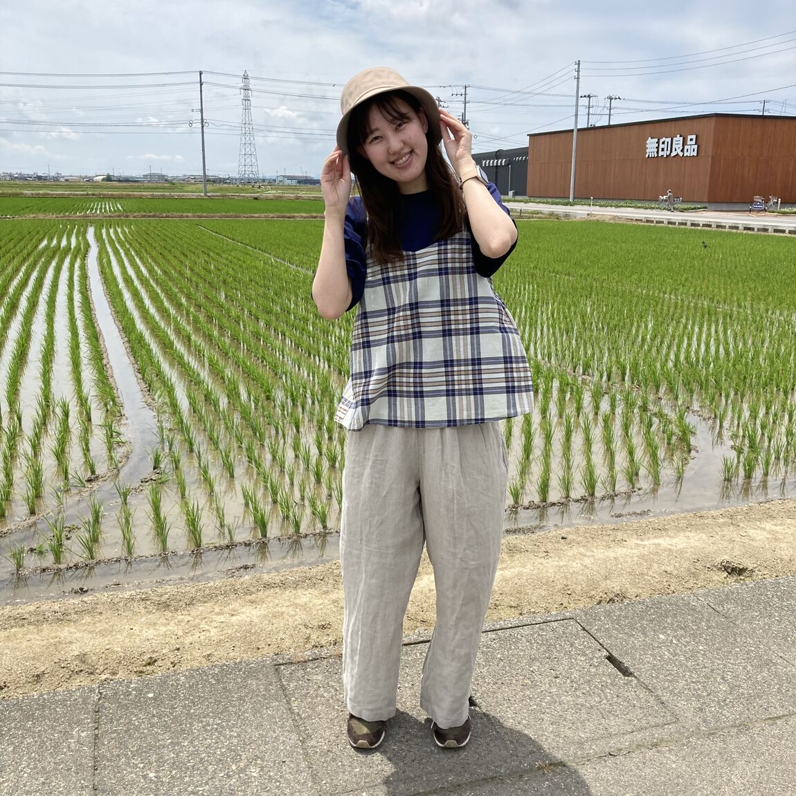 【燕】マドラスチェックキャミ全身