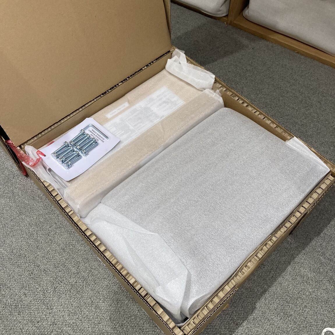 スタッキングスツールを組み立ててみました