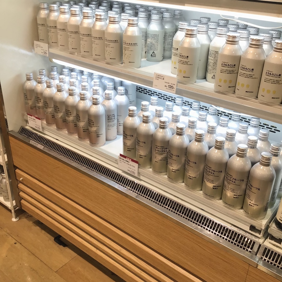 炭酸水の売場