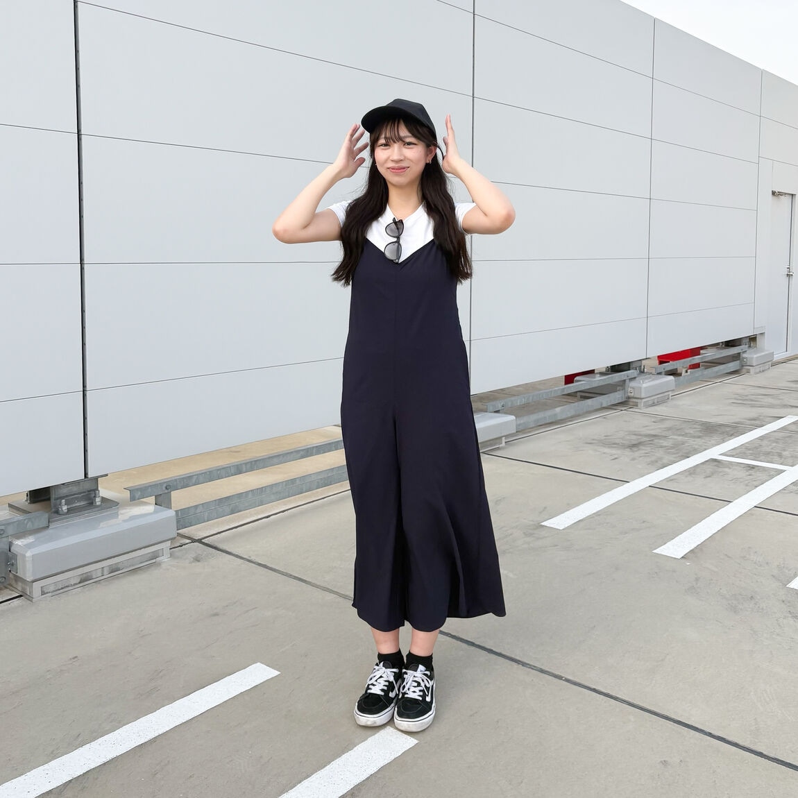 帽子触る