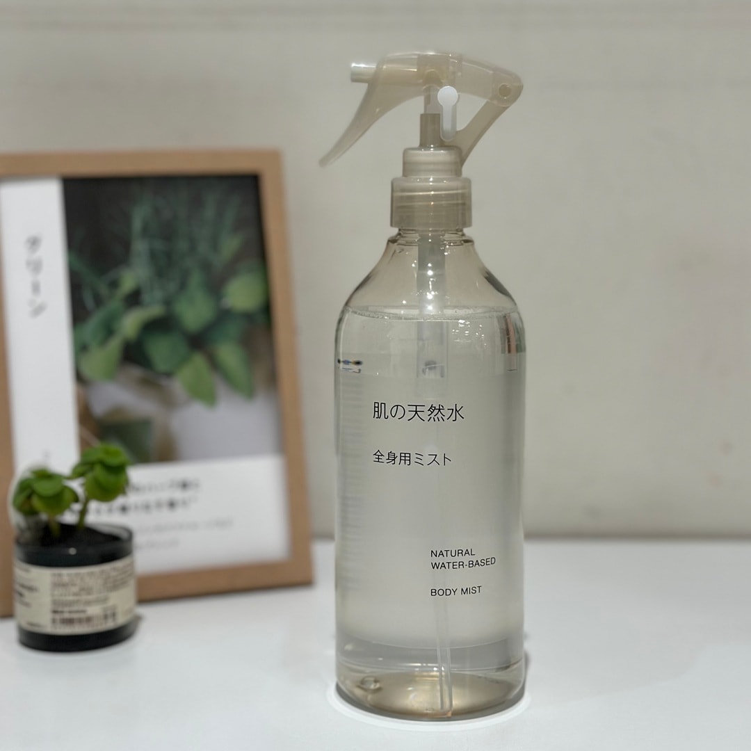 肌は天然水　化粧水ミスト