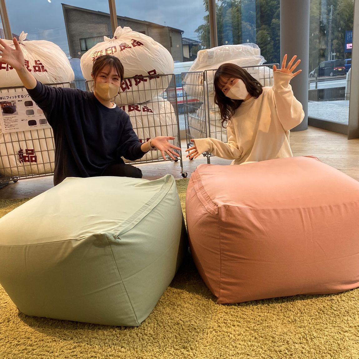 【送料込！】無印良品　人をダメにするソファ　ビーズクッション 無印良品 人をダメにするクッション大 無印良品 ビーズクッション（人