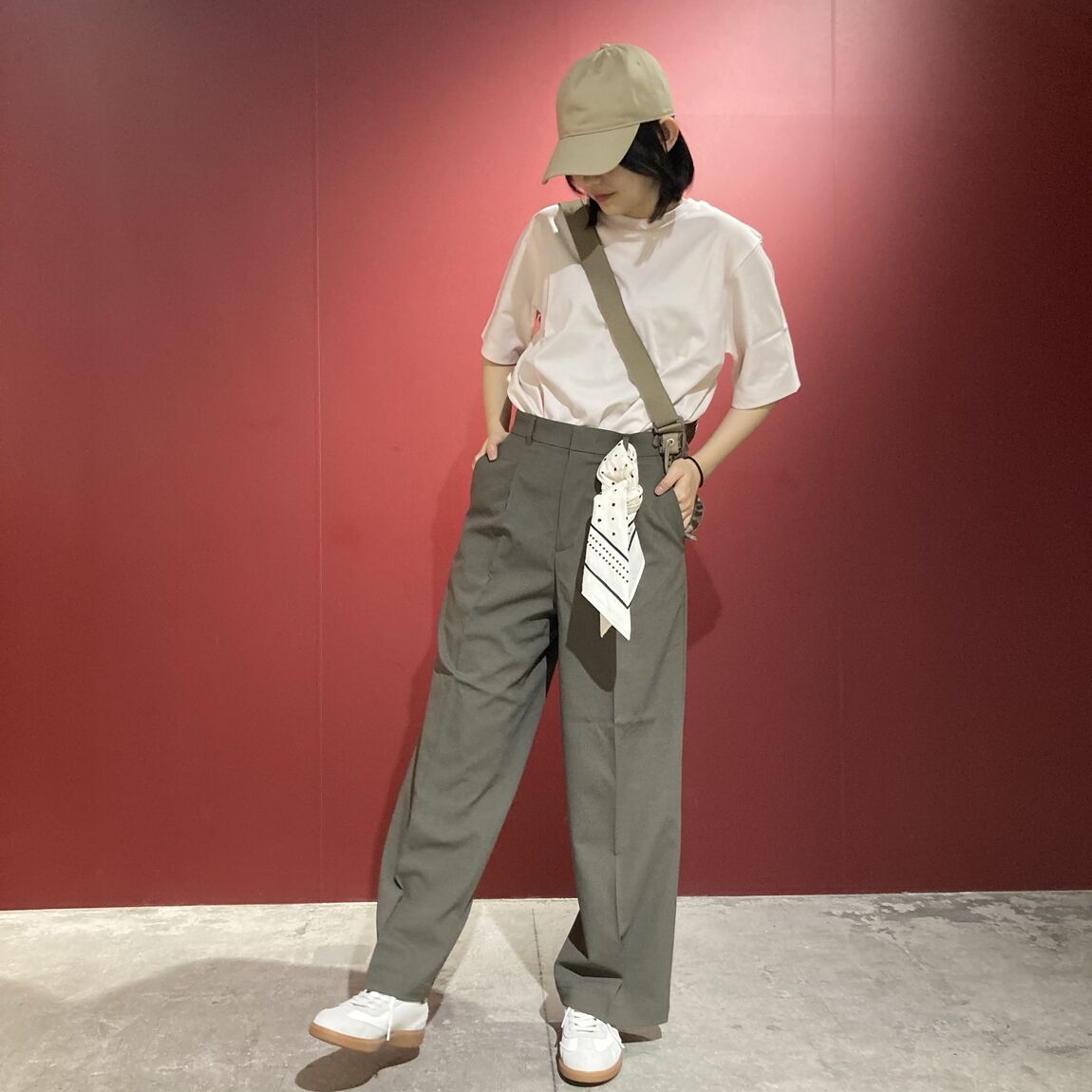 ②