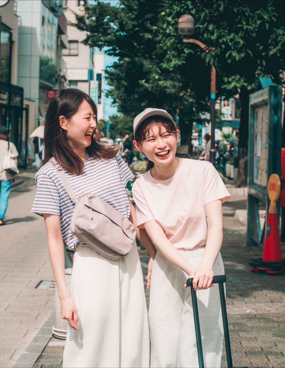 ワイドパンツ