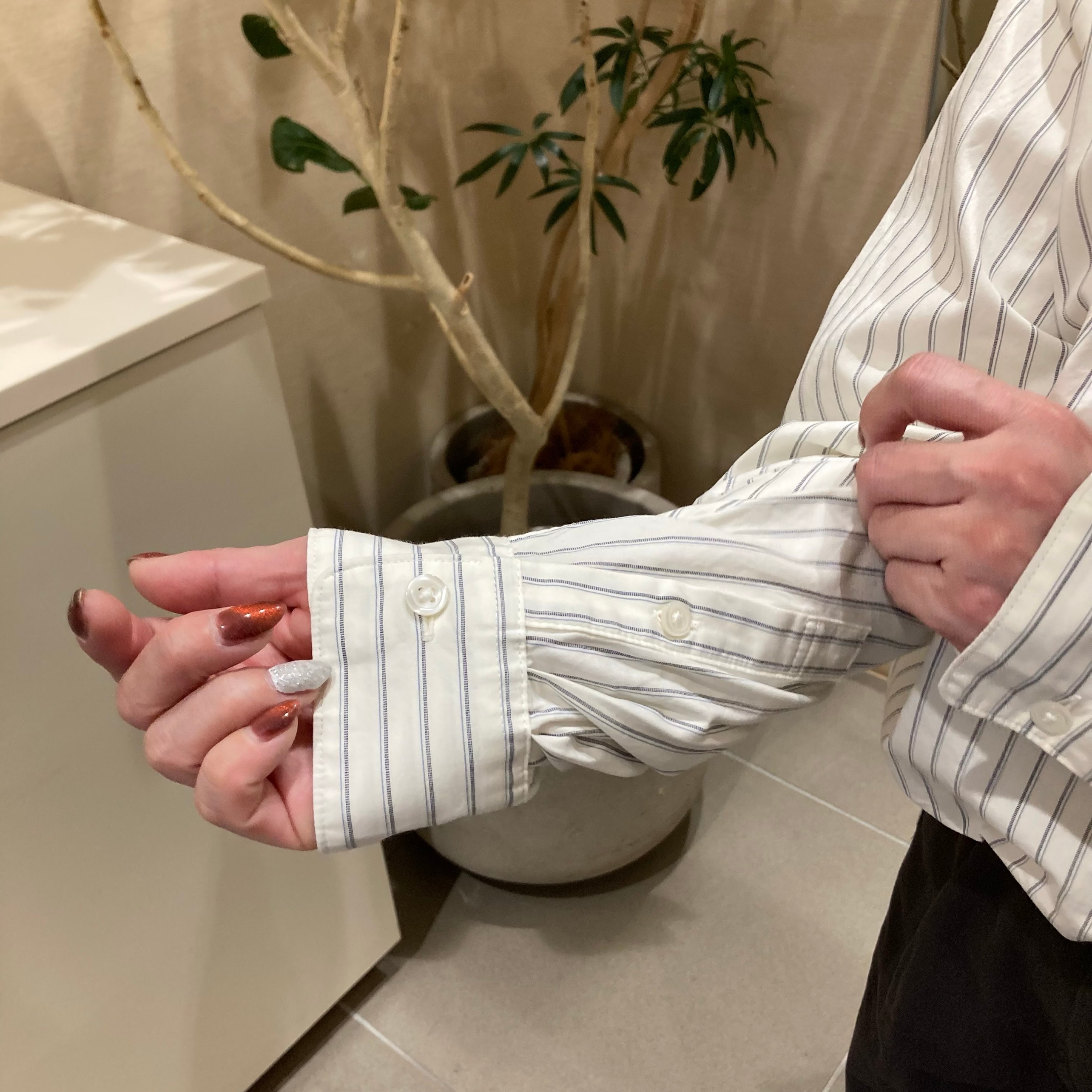 スタンドカラーロングシャツ