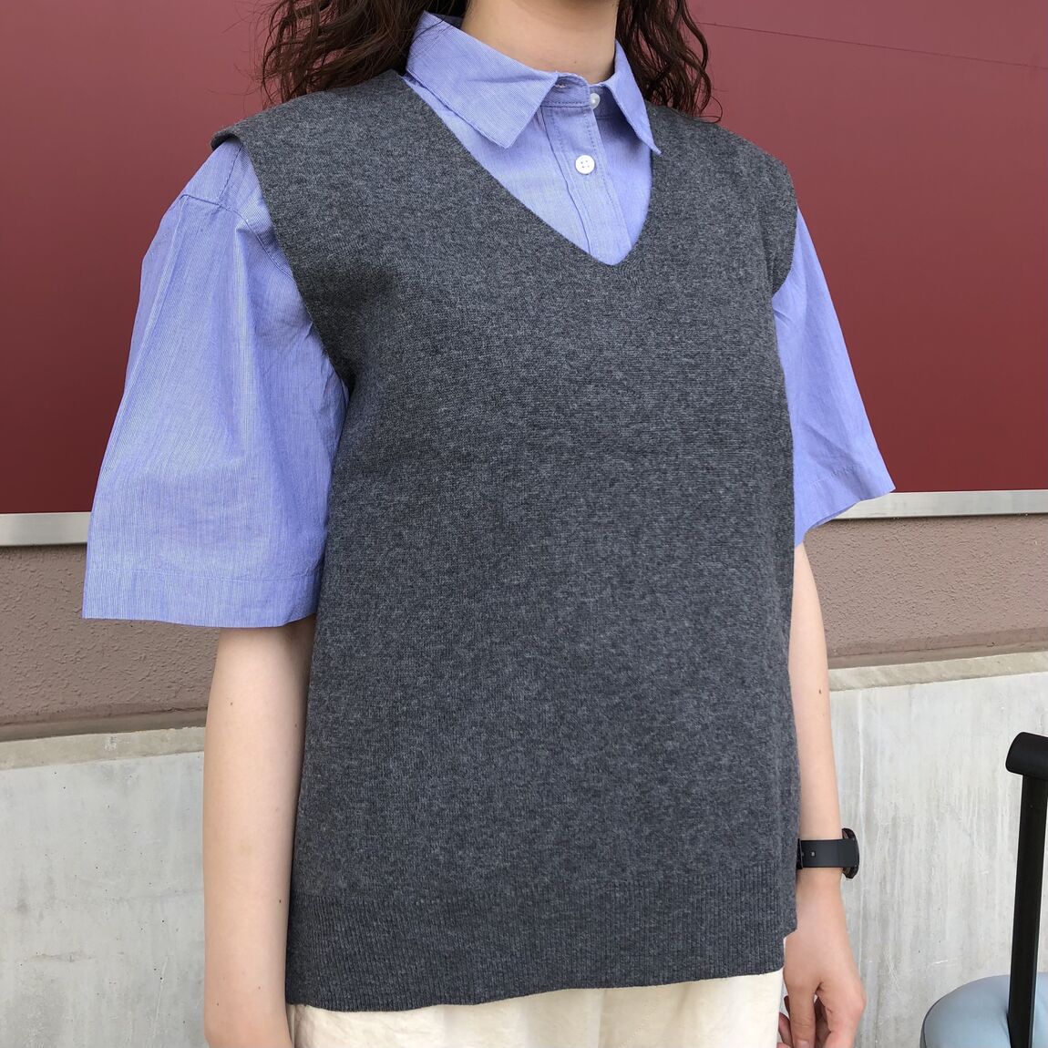 ①