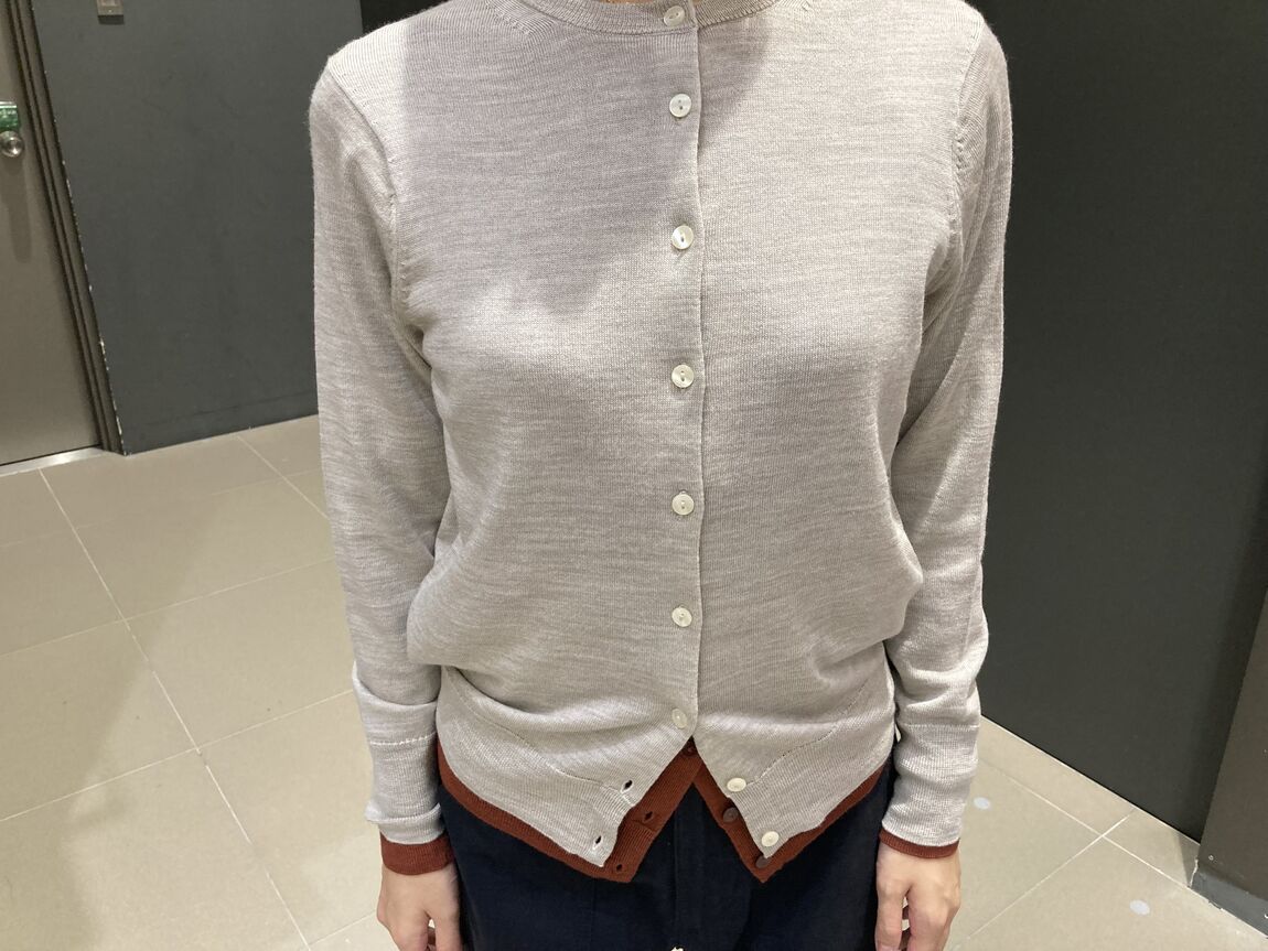 トップスカーディガン