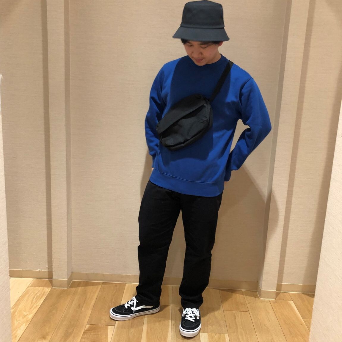 スウェットを着た男性