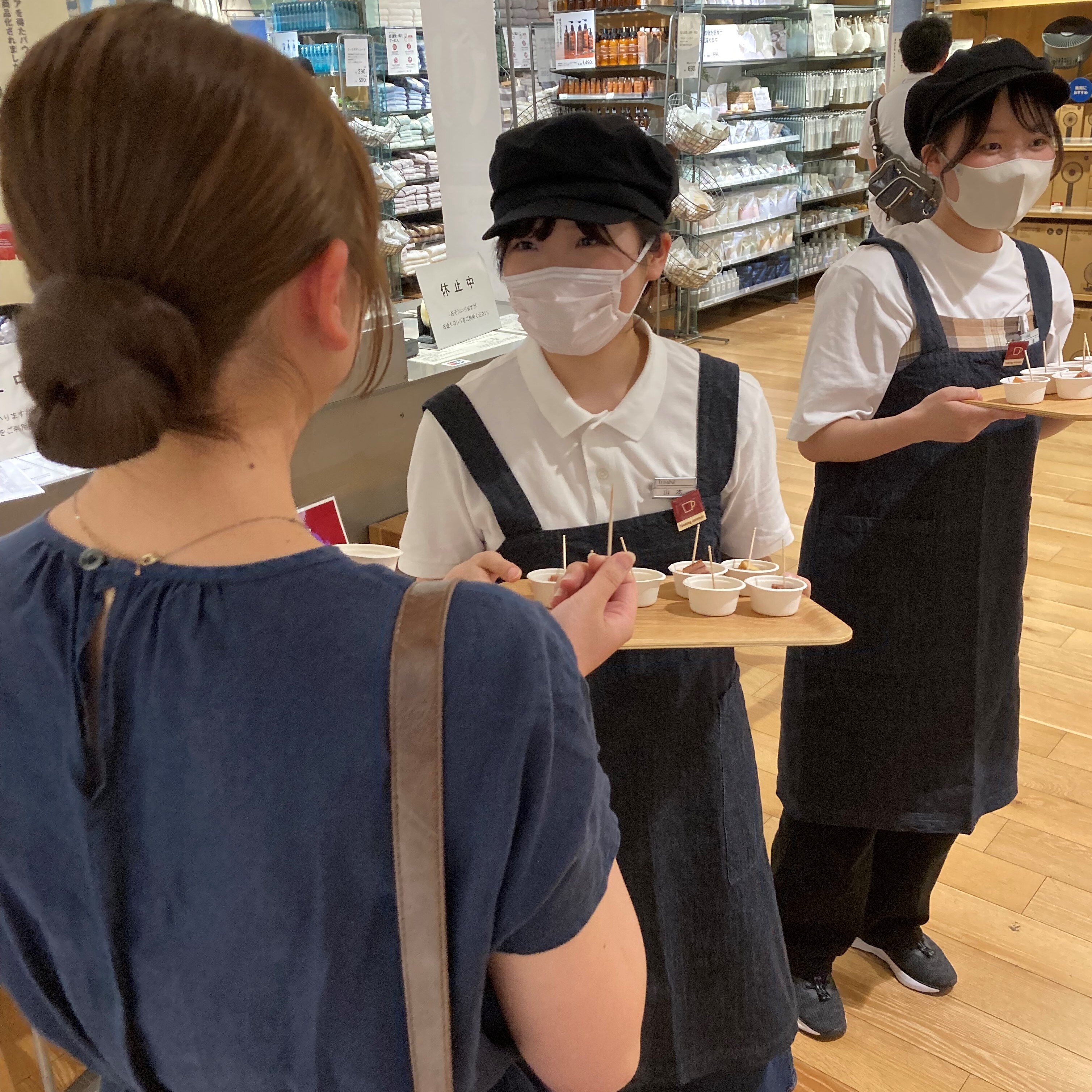 試食の様子
