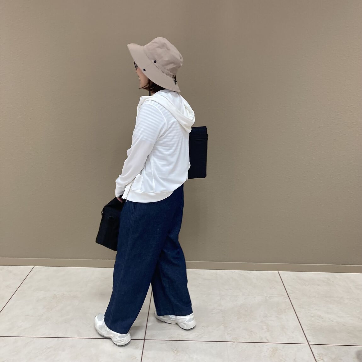 046930_250816_01_01