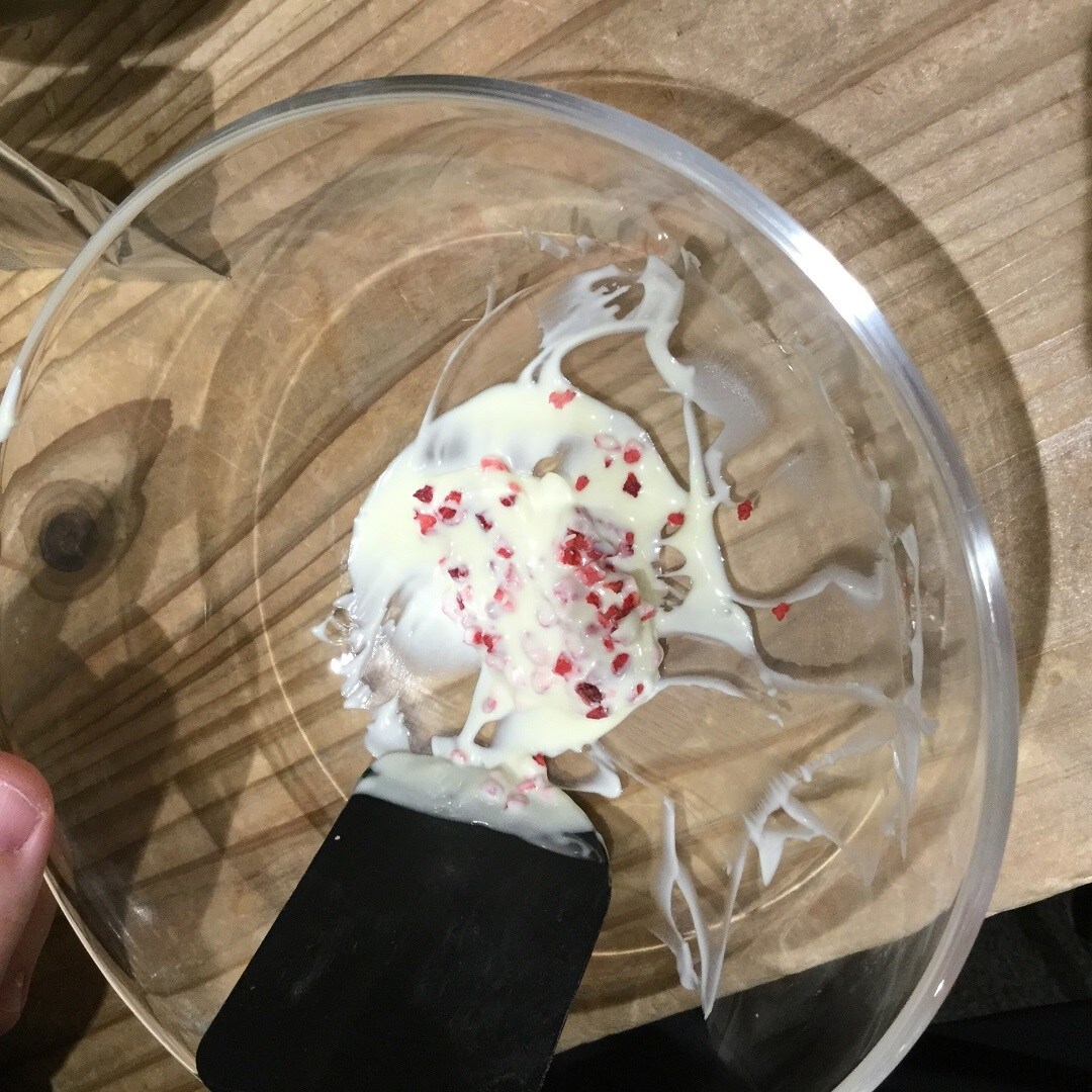 自分でつくる　ナッツクランチチョコ