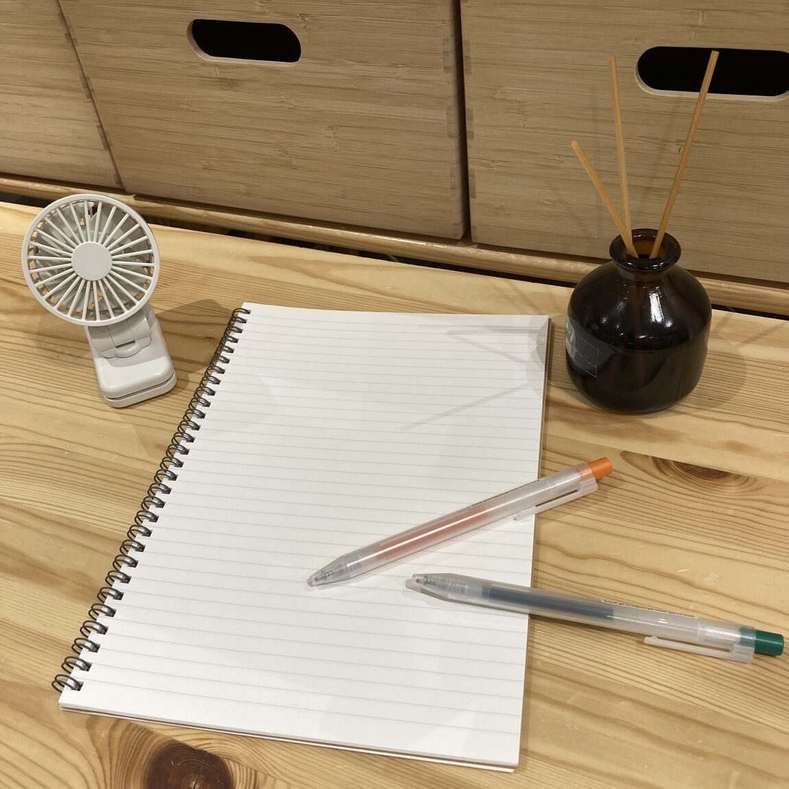 机に置いてお使いいただけます
